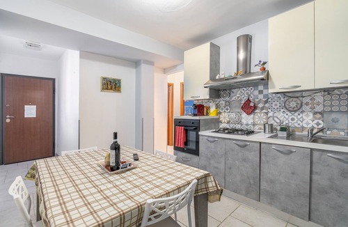 Arenella Apartment | Apartment 'Milu' Poolside, Wi-Fi and Air Conditioning