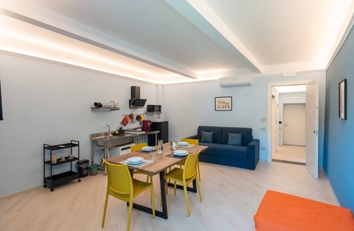 Ascea Apartment | Apartment 'Parmenide Family' with Wi-Fi and Air Conditioning