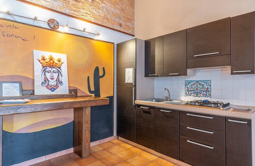 Arenella Apartment | Apartment 'Pathos Retreat Melograno' with Shared Pool, Wi-Fi and Air Conditioning