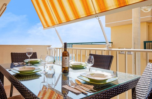 Pozzallo Apartment | Apartment "Pegaso House" with Sea View, Wi-Fi & Terrace