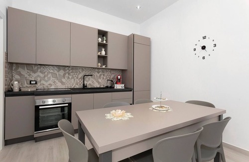 Zafferana Etnea Apartment | Apartment 'Perla Dell'Etna -' with Private Terrace, Wi-Fi and Air Conditioning