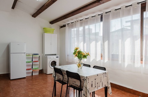 Trappeto Apartment | Apartment 'Perla Marina Primo Piano' with Balcony, Wi-Fi and Air Conditioning