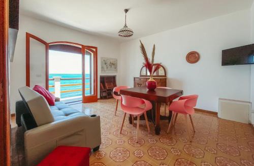 Marina di Caronia Apartment | Apartment Pinta by Interhome