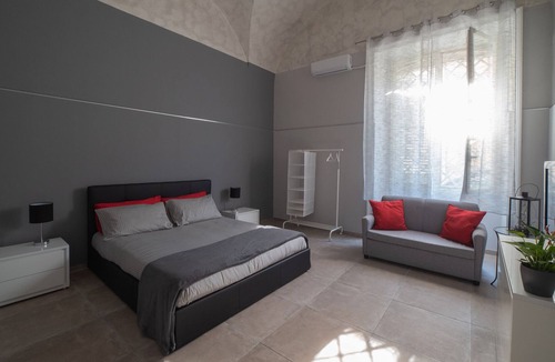 Borgo-Sanzio House | Apartment Ramondetta home three