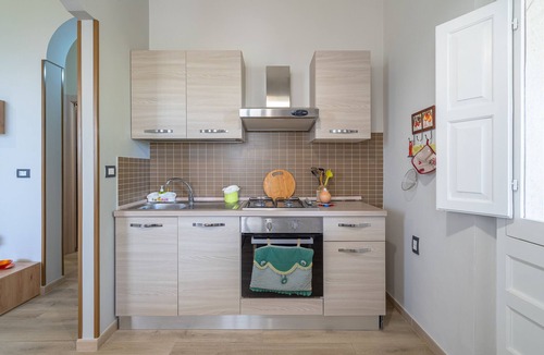 Gallina Apartment | Apartment 'Sabbiadoro Sul Mare' with Private Terrace, Wi-Fi and Air Conditioning