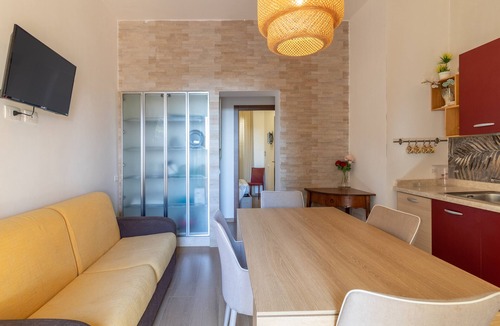 Pozzallo Apartment | Apartment "Saija" with Sea View, Shared Pools & Wi-Fi