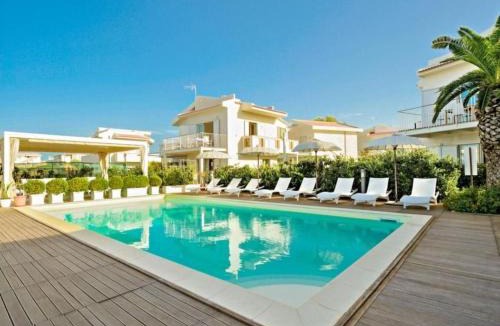 Marchesana Apartment | Apartment Schöne Ferienwohnung am Meer by Interhome