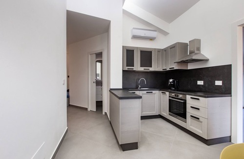 Marina di Patti Apartment | Apartment 'Seaview 2' with Sea View, Wi-Fi and Air Conditioning