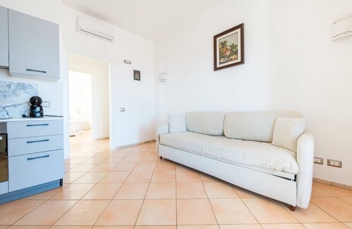 Lipari Historic Centre Apartment | Apartment 'Suite De Pasquale' with Sea View, Wi-Fi and Air Conditioning