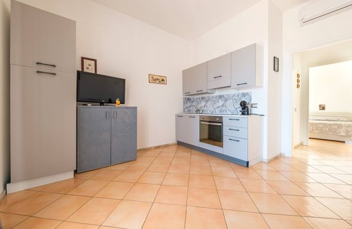 Lipari Historic Centre Apartment | Apartment 'Suite De Pasquale' with Sea View, Wi-Fi and Air Conditioning