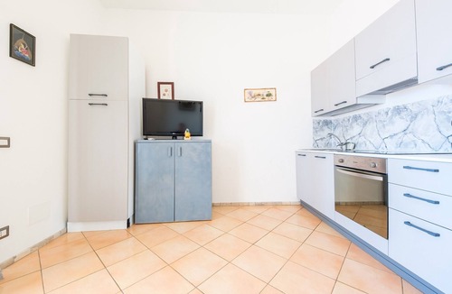 Lipari Historic Centre Apartment | Apartment 'Suite De Pasquale' with Sea View, Wi-Fi and Air Conditioning