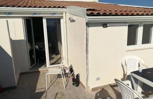 Scoglitti Apartment | Apartment "Sul Mare Scoglitti 1" with Sea View, Terrace & Wi-Fi