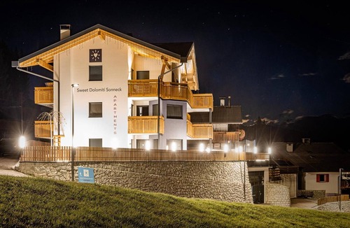 Maranza Apartment | Apartment 'Sweet Dolomiti Sonneck' with Mountain View, Shared Terrace and Wi-Fi