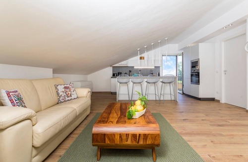 Archi Apartment | Apartment 'The Zest, Sicily' with Sea View, Wi-Fi and Air Conditioning