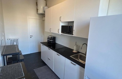 Old Town Apartment | Apartment with 3 double bedrooms and a lake view. Downtown Mantua.