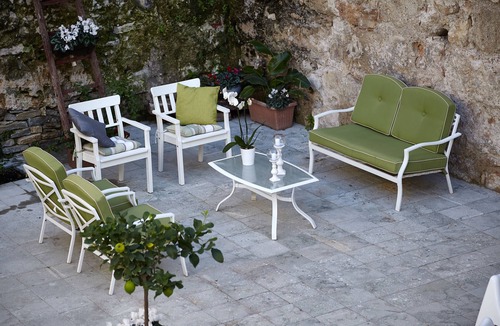 Albergheria Apartment | Apartment with garden in the old town