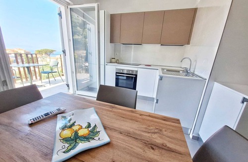 Santa Maria di Castellabate Apartment | Apartment with sea view terrace and elevator - Centro Castellabate