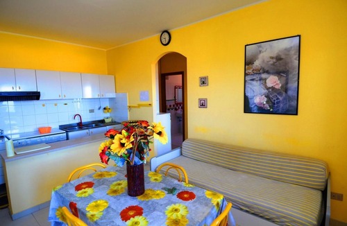 Santa Domenica Apartment | Apartment with sea view, parking space and free wi fi! (n ° 7)