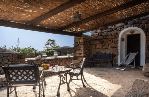 Pantelleria Cottage | Appartamento Dammuso Lidia - Iso.