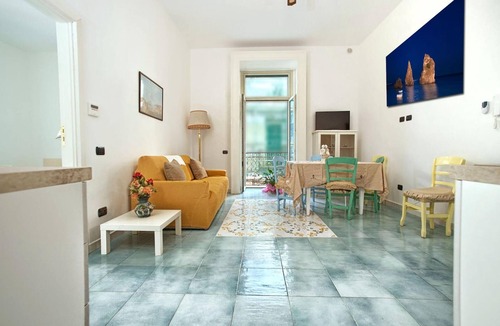 Vietri sul Mare Apartment | Appartamento a Vietri sul mare ID 3050