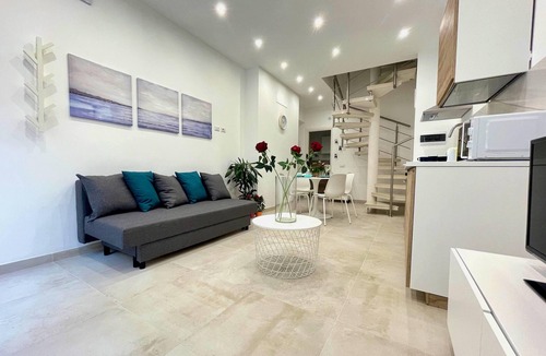 Santa Lucia Apartment | Appartamento Camera da Letto Vista Mare, 2 Bagni Parcheggio,spiaggia Solarium