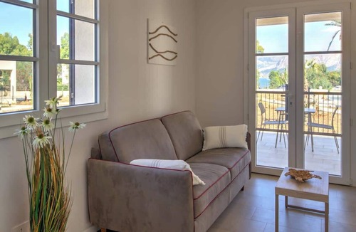 Carini Apartment | Appartamento "Isola di Vulcano 1"