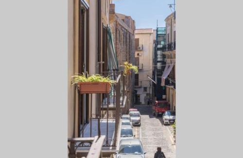 Old Town Apartment | Appartamento Nobiliare Design a 2 passi dal mare