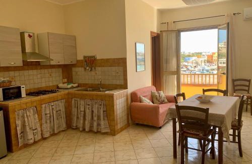 Lampedusa Apartment | Appartamento “Pelagia” vista panoramica Porto nuovo