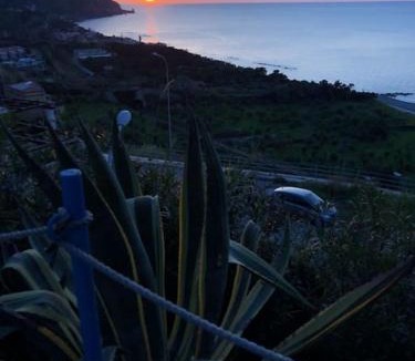 Piraino Apartment | Appartamento per 2 persone con vista sulle Eolie Casa Spisidda "Lipari"