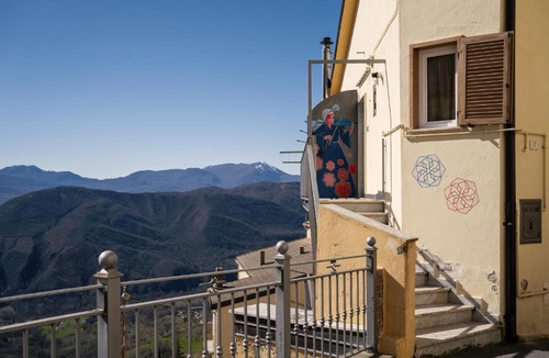Anzi House | Appartamento x 4 con Splendida vista sul Borgo e sui Monti