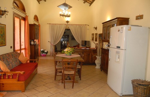 Mazara del Vallo Villa | APPARTAMENTOSIGNORILE A BORDO PISCINA IN VILLA DI LUSSO CON PISCINA CONDIVISA