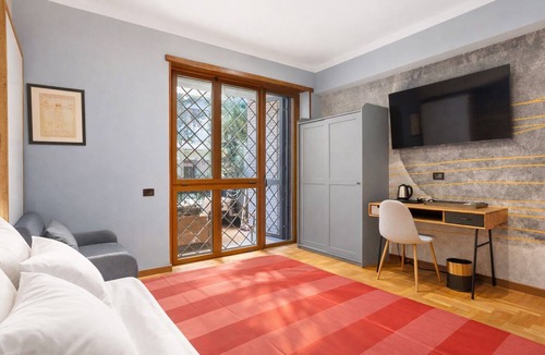 Nomentano Bed & Breakfast | AR ROOMS ROME Grey triple