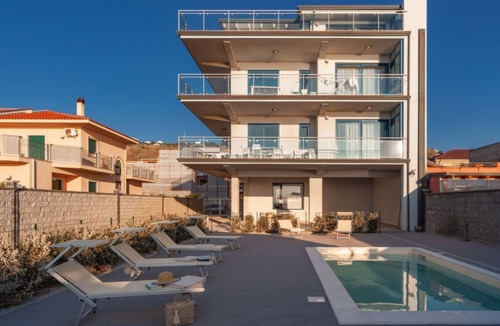 Capo d'Orlando Apartment | Arancio - 2-bedroom apartment with large panoramic sea view terrace and pool in the garden