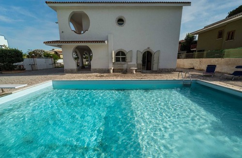 Arenella Villa | Arenella96 -grande Villa con Piscina a 5 Minuti a Piedi Dalla Spiaggia Arenella