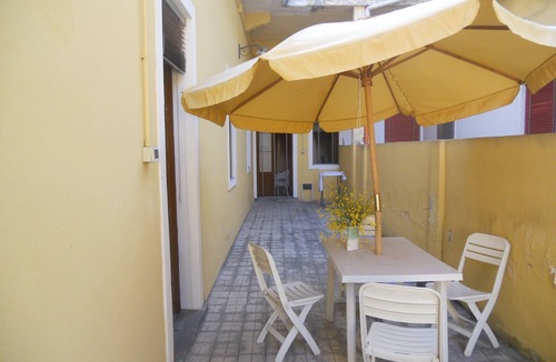 Riposto Apartment | Art Nouveau holiday home