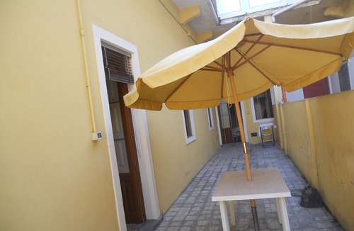 Riposto Apartment | Art Nouveau holiday home