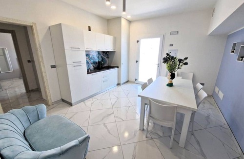 Pizzo House | At 211 Rooms Guest House - Room No. 4