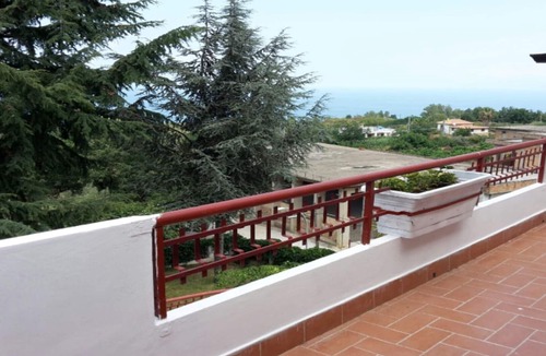 Vibo Marina House | Attic room with a breathtaking view