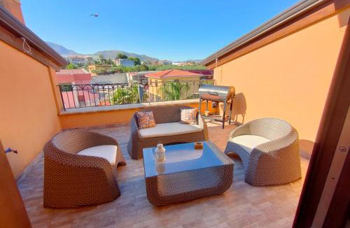 Partinico Apartment | ATTICO GALILEO