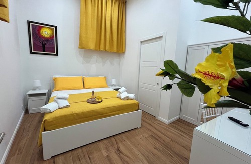 Palermo House | Aurora Center City