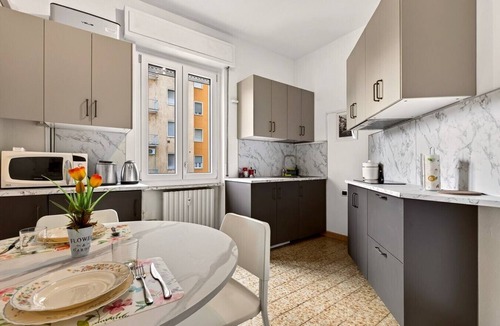 Dergano Apartment | Authentic North Milan · Metro M3 · Park · A/C · Self-check-in