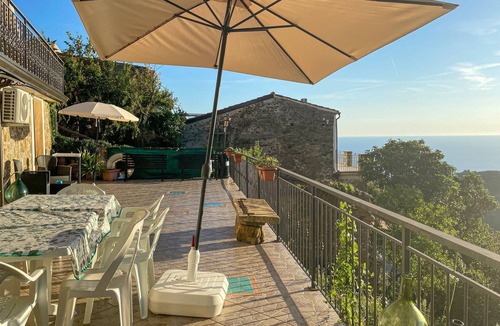 Pollica Apartment | Awesome apartment in Pollica with house sea view