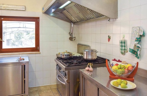 Nicosia House | Awesome home in Nicosia with WiFi