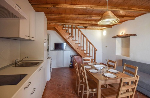 Motta San Giovanni House | Awesome home in Motta San Giovanni