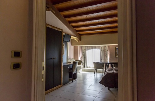 Santa Tecla House | B&B Acireale - Il Cavalluccio Marino Fronte Mare