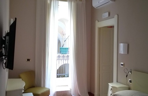 Ortigia Bed & Breakfast | "B&B Casa D'Alleri" Double Rooms in a historic home in "Ortigia"