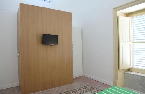 Corso dei Mille - Sant'Erasmo Bed & Breakfast | B&B Giulio Cesare 24
