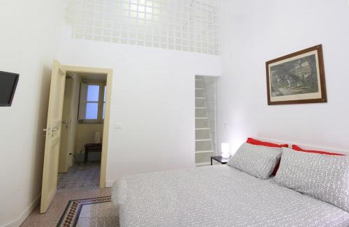 Corso dei Mille - Sant'Erasmo Bed & Breakfast | B&B Giulio Cesare 24