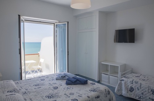 Capo d'Orlando Bed & Breakfast | B&B Il Capitano