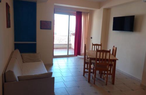 Santa Teresa di Riva Bed & Breakfast | B&B La Sirena
